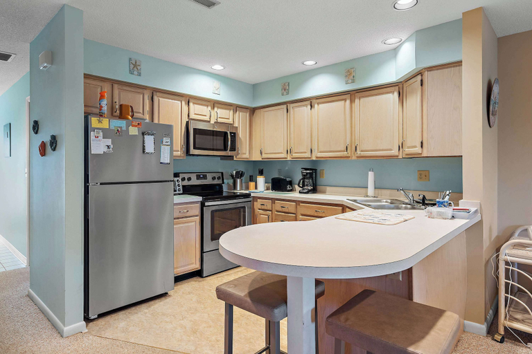 Private kitchen 3, Eagle Way 2 - Access to Pools, Sussex