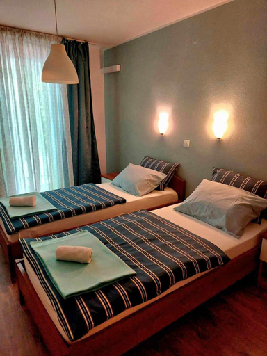 Bedroom, Sobe ob Sotocju Budic Catez ob Savi, Brežice