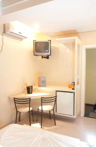 4, Motel micenas, Porto Alegre