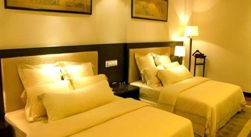 Bedroom 3, Guilin Merryland Resort, Guilin