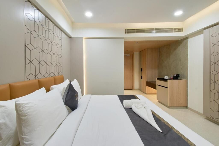 Room 3, Hotel V Kondapur, Hyderabad