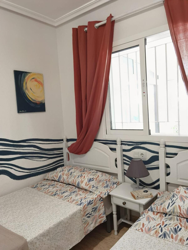 Room 5, Famely House Zeniamar VI La Zenia, Alicante