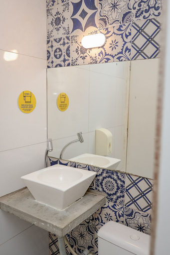 Bathroom 3, Sun Smart Hotel, Recife