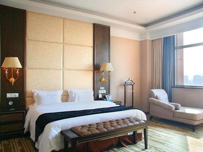 Bedroom 2, Qingdao Danube International Hotel, Qingdao