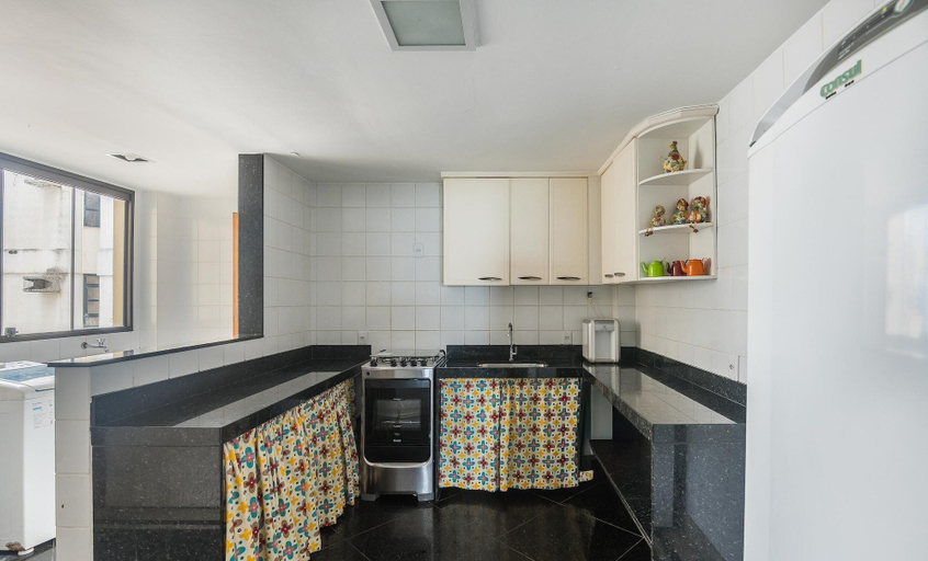Private kitchen 4, Aptos. em prédio à beira-mar na Praia do Morro - CEAs, Guarapari