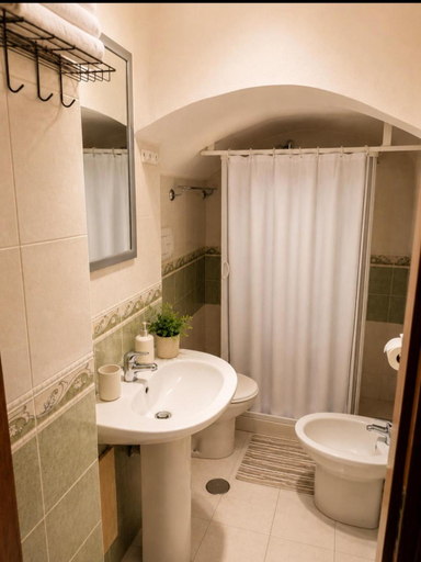 Bathroom, Apartment in Salerno Centro, Salerno