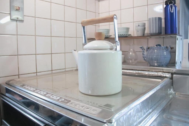 Private kitchen 4, Hostel Five, Kōchi