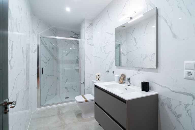 Bathroom 4, Villa Romeral Premium by Casasol, Málaga