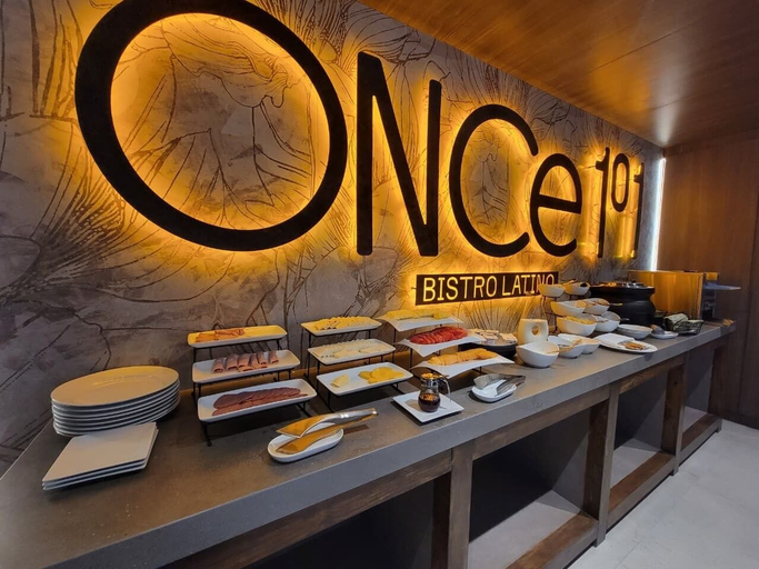 Food & Drinks 3, Hotel Alameda, Distrito Central