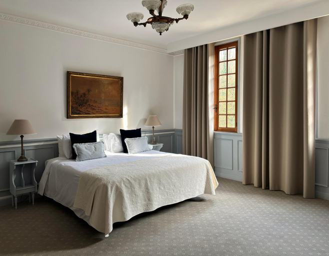 Bedroom 3, Chateau de Fontager(Château de Fontager), Drôme