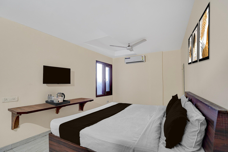 Room 5, Classic Global Tower, Mathura