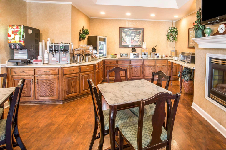 Food & Drinks 5, Quality Inn Greeneville - Tusculum, Greene