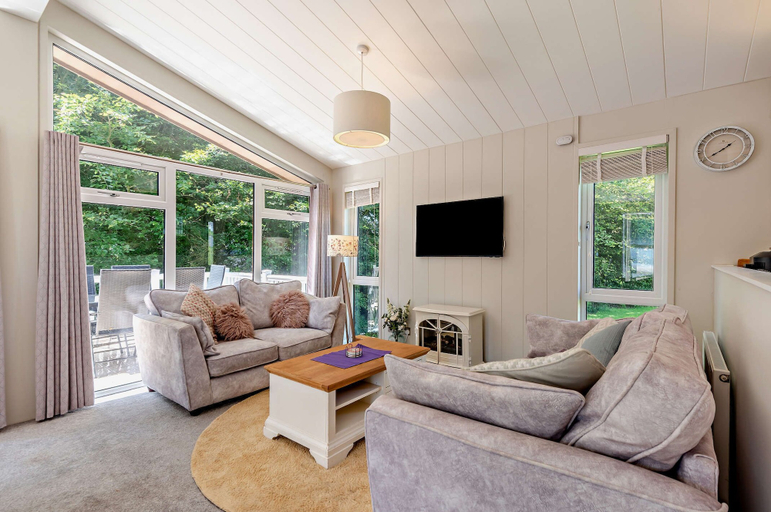 Room 5, Host Stay 3 Summerfield Pastures, Devon