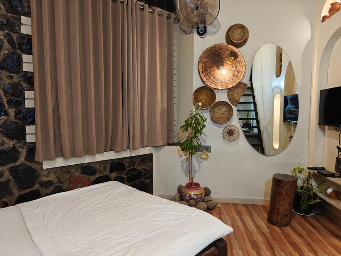 Bedroom 2, Achalaa Resort, Kolhapur