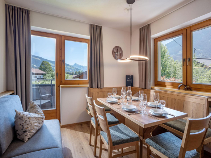 Others 4, Apartment in Brixen im Thale With Parking, Kitzbühel