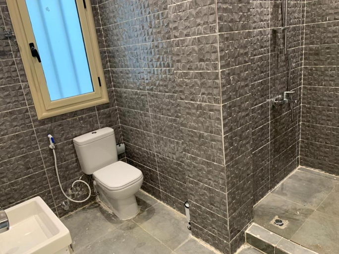 Bathroom, Stella Heights Villa Pool &Landscape View, El Alamein