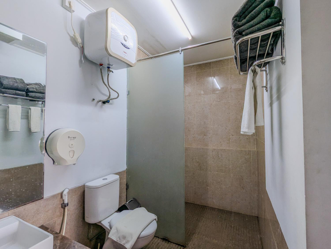 Bathroom 5, Oase Resort Bandung, Bandung