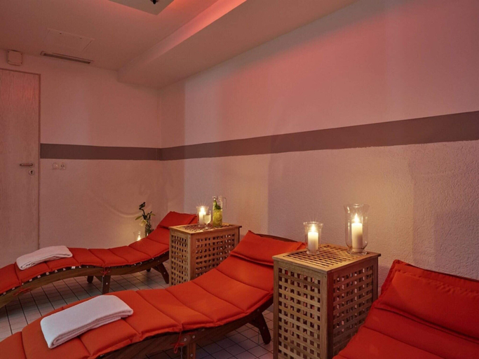 Spa treatment, 2 person holiday park home in Hürth, Rhein-Erft-Kreis