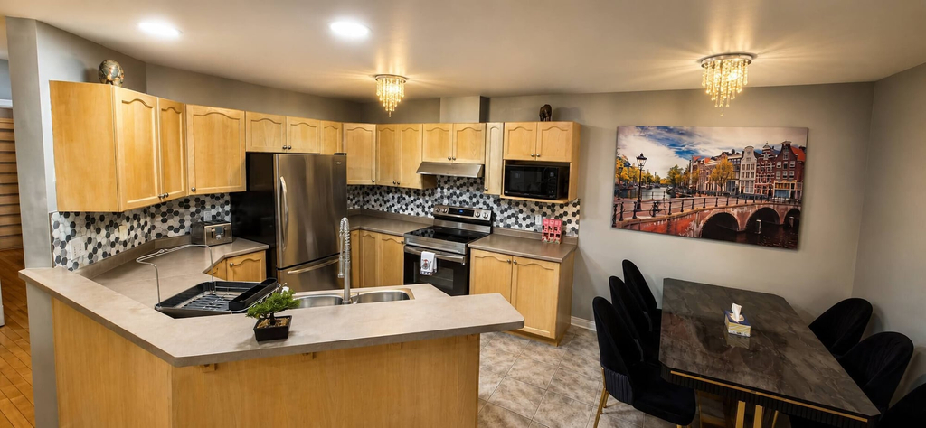 Interior 5, Cozy 4 Bedroom Home Near Tecumseh Mall, Essex