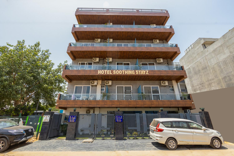 Exterior & Views, Soothing Stayz - Near Medanta, Gurgaon