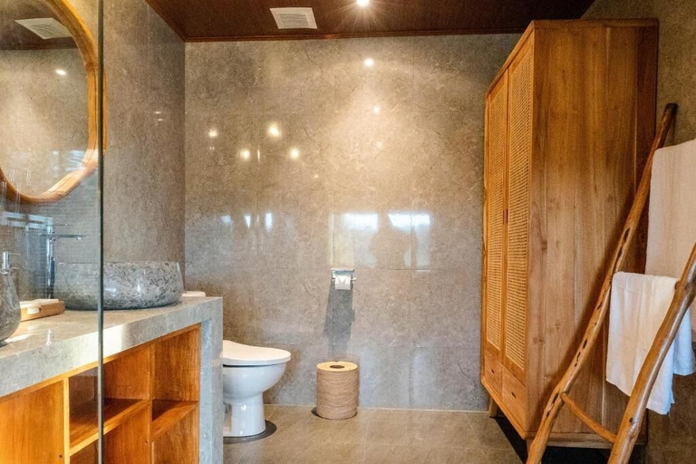 Bathroom 4, Bagus Bandem Villa, Gianyar