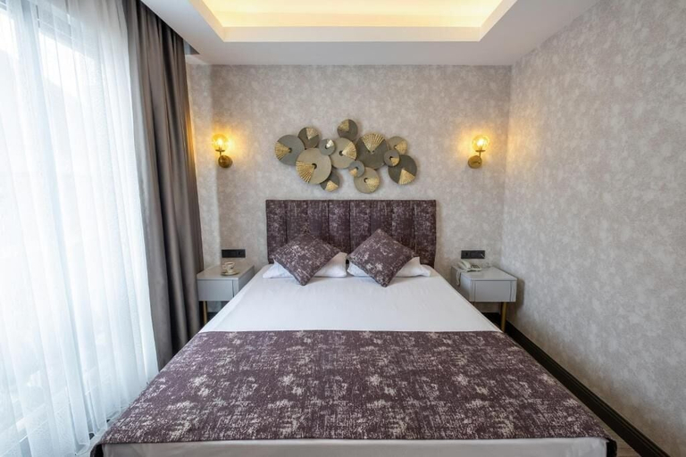 Bedroom 3, Avion Suite Hotel, Antalya