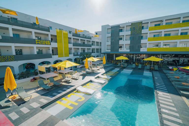 Sport & Beauty 3, Ryans Lolas Ibiza - Adults Only, Baleares