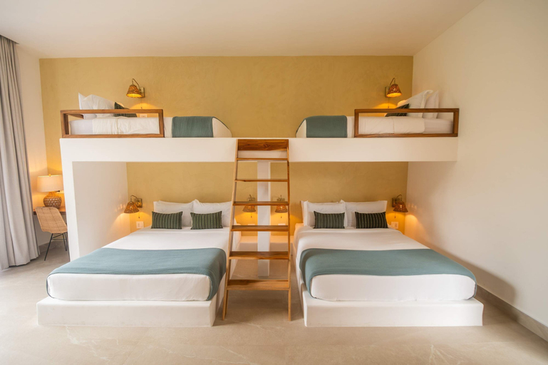 Room 5, New Private 5BR Luxury Volcano Villa With Waterslide Breakfast - Xanadu Villa, San Carlos