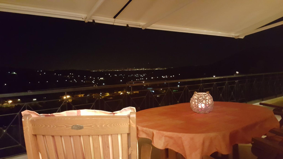 Food & Drinks, Villa Politimi at Aegina, Attica