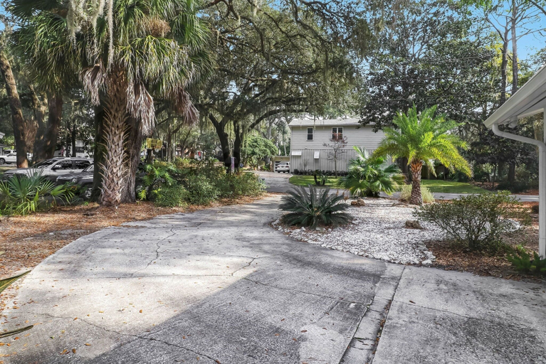 Exterior & Views 2, 223 Lighthouse Circle 3 Bedroom Home by RedAwning, Nassau