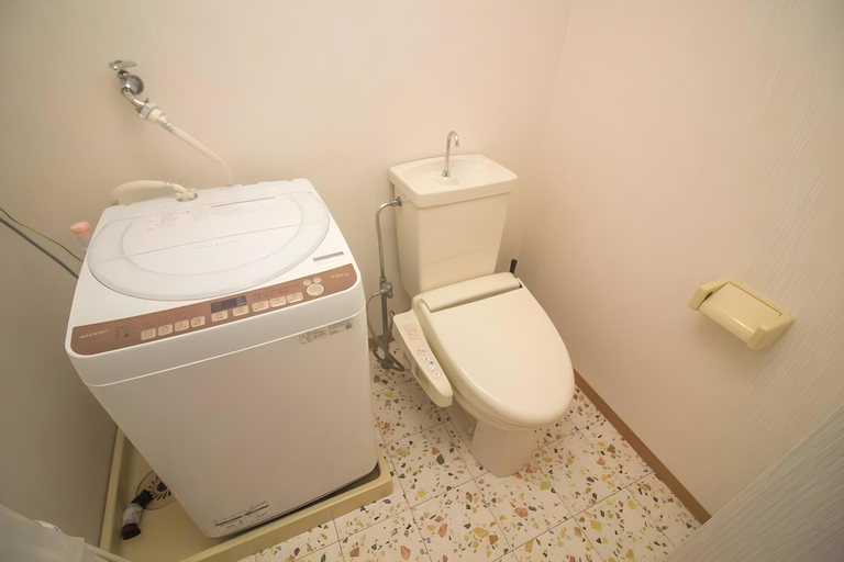 Bathroom 2, J-LUMINA 902, Osaka