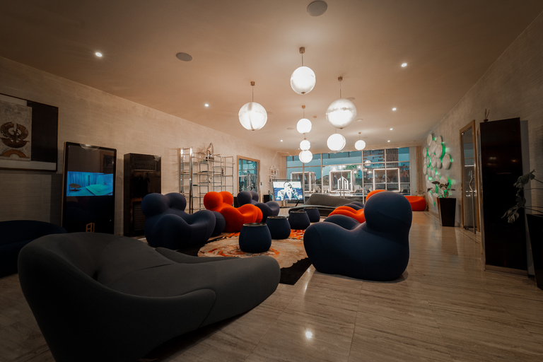 Public Area 4, Kwarleyz Residence, Accra