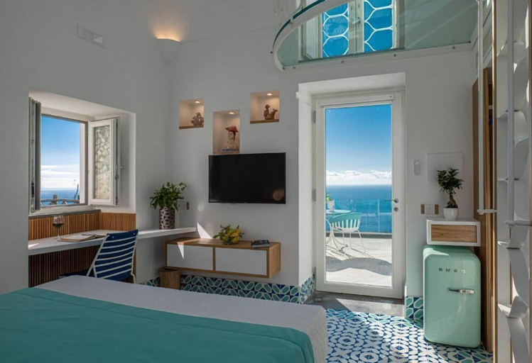 Room 5, Petrea Lifestyle Suites, Salerno