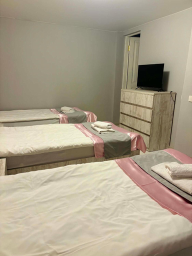 Bedroom 4, Gallery, Lentekhi