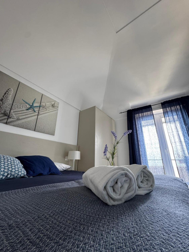 Bedroom 2, Casa Costanza, Napoli