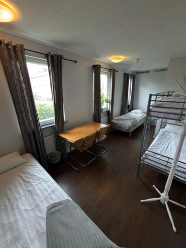 Bedroom 4, Bralanda Hotell och Vandrarhem, Vänersborg