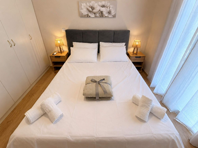 Room 4, Beachside Hideaway - Steps From Lechaio Blue Shore, Peloponnese