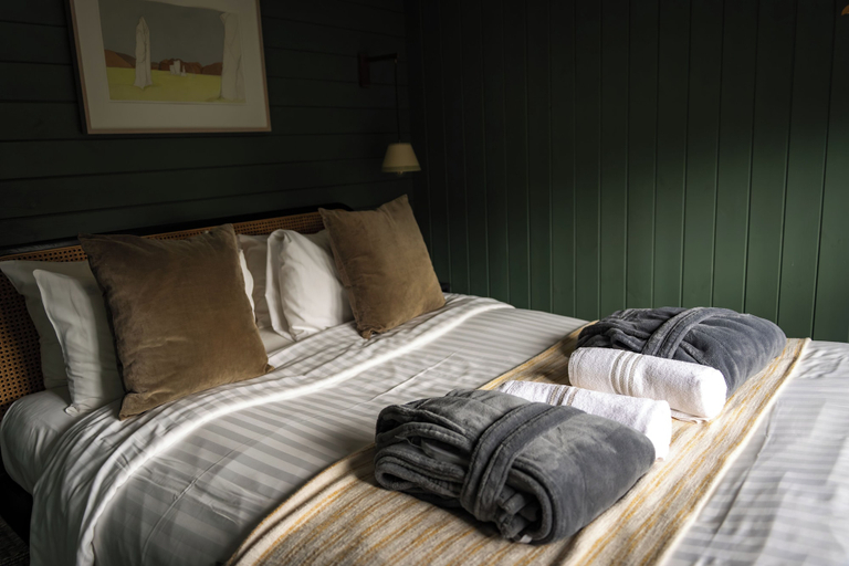 Bedroom 2, Tewinbury Farm Hotel, Hertfordshire