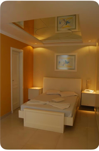2, Motel micenas, Porto Alegre