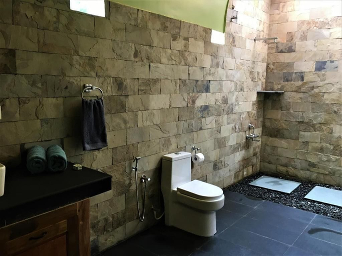 Bathroom 4, Mandaram villas, Alappuzha
