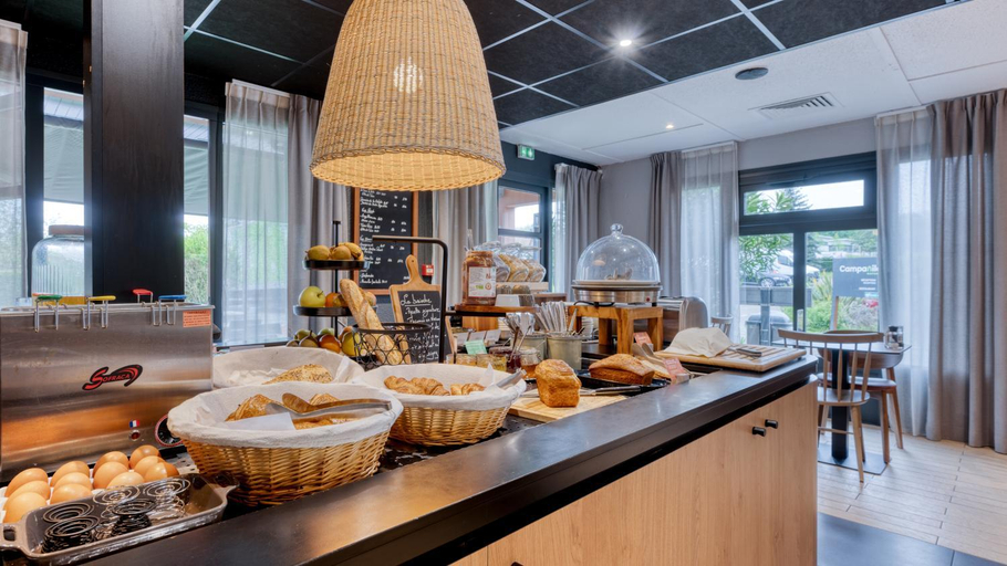 Food & Drinks 5, Campanile NATURE - Strasbourg Sud - Geispolsheim, Bas-Rhin
