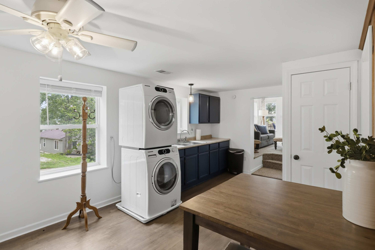 Interior 5, Visit This 4 Bedroom - 3 Bath Lakefront Home With Private Dock, Morgan