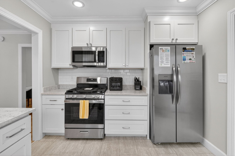 Private kitchen 4, Highmarket Haven 3 Bedroom Home, Georgetown