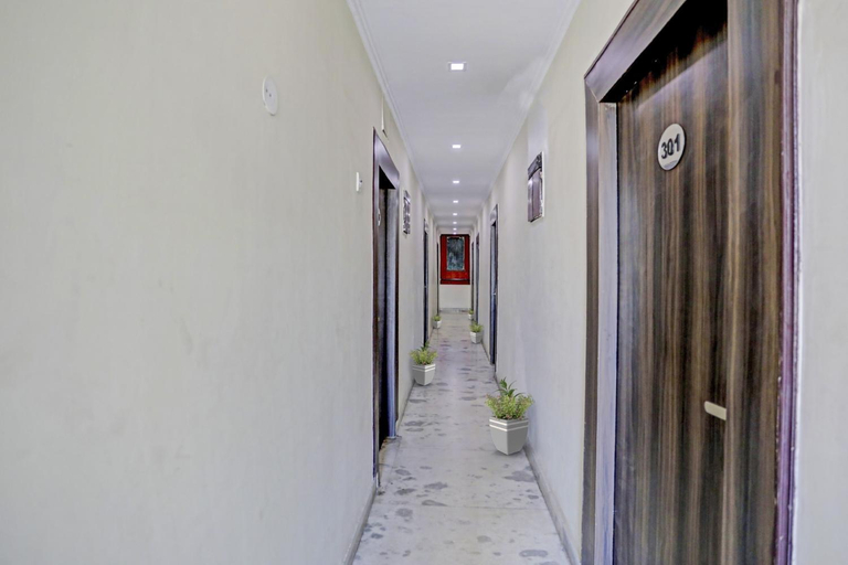 Public Area 2, Dharam Villa Guest House Near Sector 15 Metro Station, Gautam Buddha Nagar