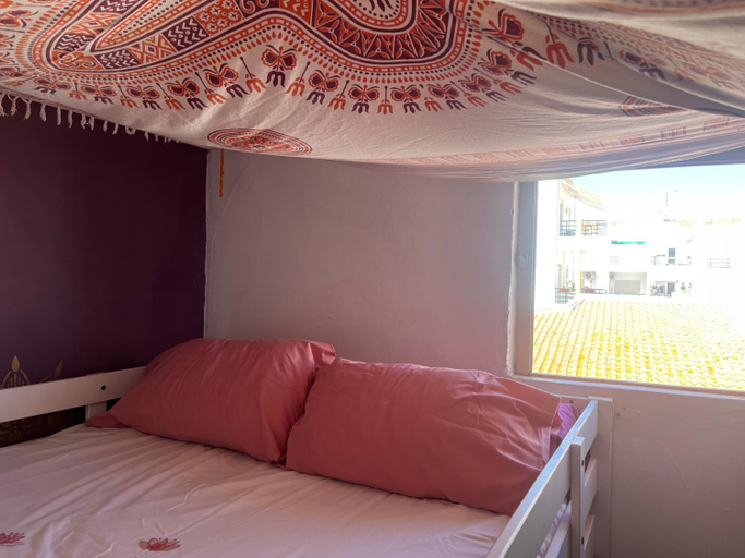 Bedroom 5, Buddha Bee - Female Hostel, Lagos