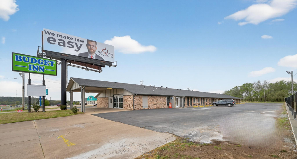 Exterior & Views 2, Budget Inn Muskogee, Muskogee