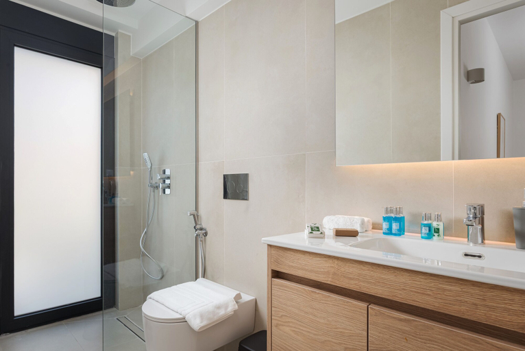 Bathroom 5, Solis Luxury Residences, Attica