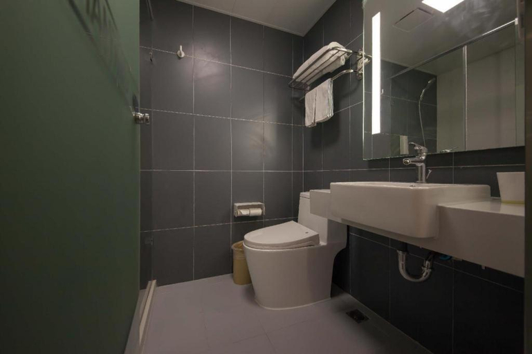Bathroom 4, 7 Days Inn Suzhou Wangting Pearl Commercial Plaza, Suzhou