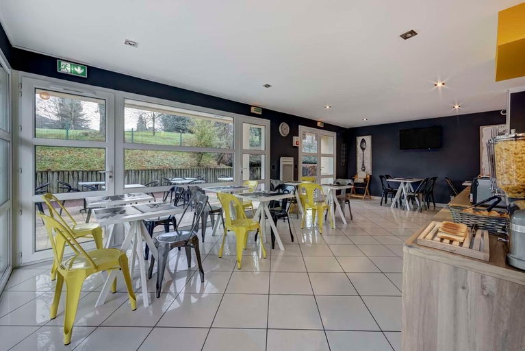Food & Drinks 4, Comfort Aparthotel Divonne L Oree du Parc, Ain
