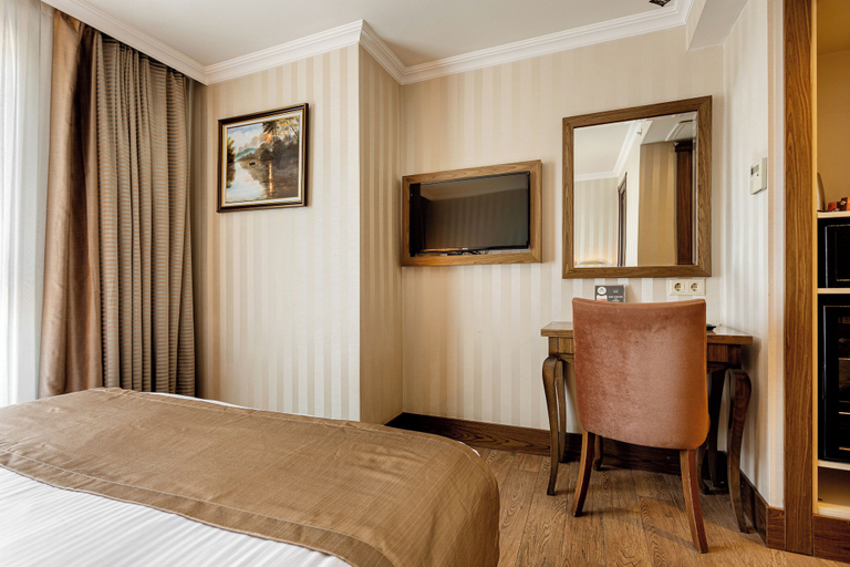 Bedroom 3, The Central Hotel, Fatih